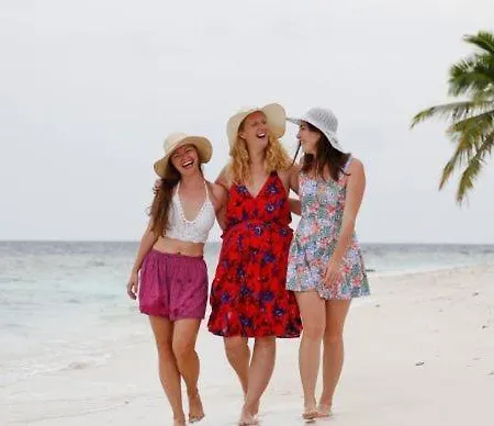 فندق Island Guest